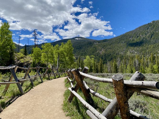 Hiking the East Inlet Trail to Adams Falls