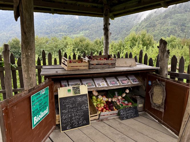 Self-serve orchard store on-trail