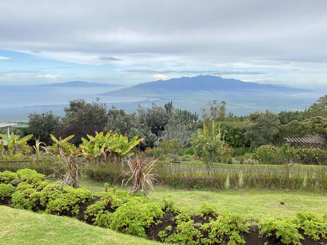 View of the West Maui Mountains and Lanai