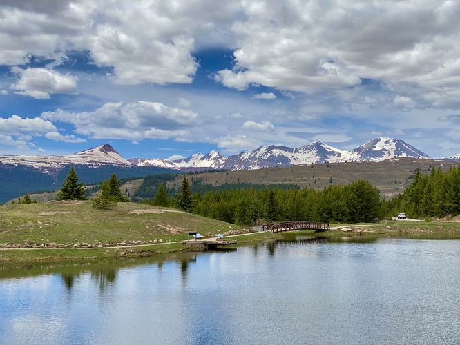 Mountains sit behind Andrews Lake