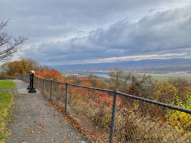 Approaching the scenic overlook