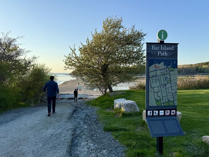 Bar Island Path trailhead