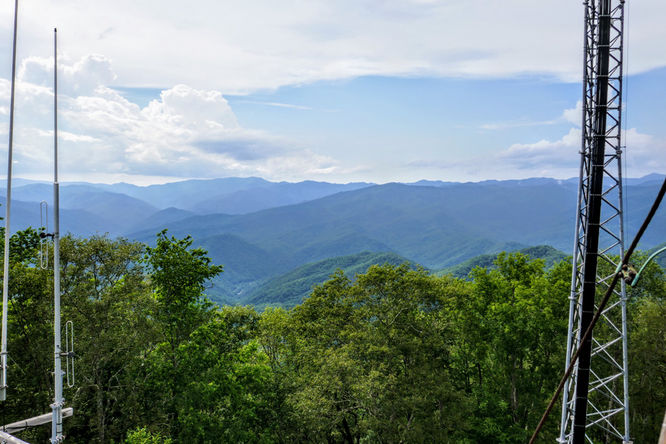 Picture 8 of Barnett Knob Lookout Tower Hike 061618