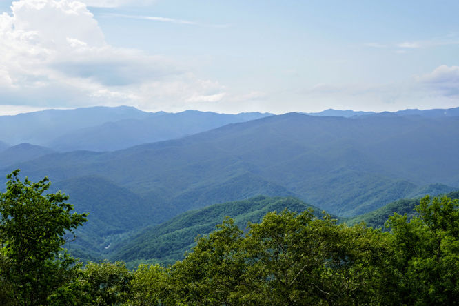Picture 9 of Barnett Knob Lookout Tower Hike 061618