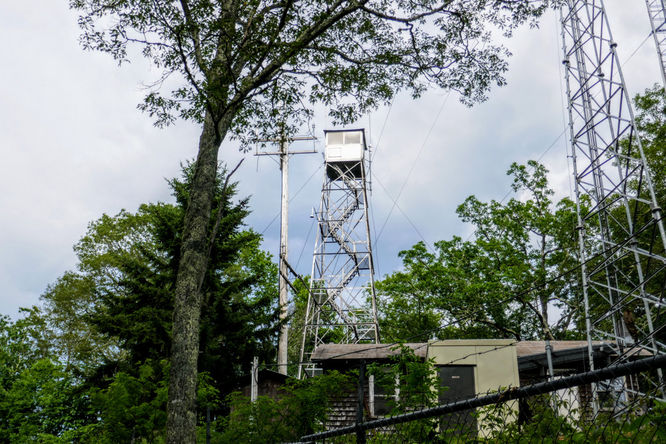 Picture 15 of Barnett Knob Lookout Tower Hike 061618