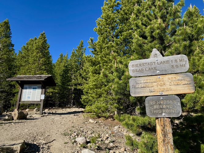 Bierstadt Moraine Trail trailhead