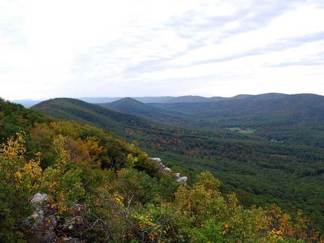Default image for Big Schloss Hike, a 4.6-mile trail in Edinburg, VA (US)