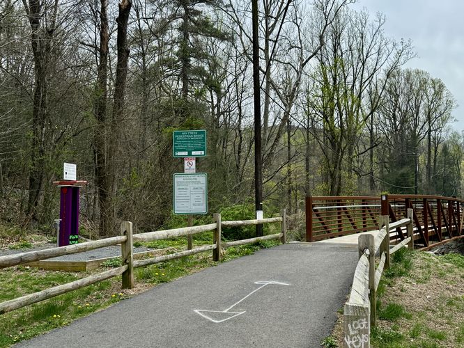 Birdsboro Climbing Quarry and Birdsboro Reservoir trailhead