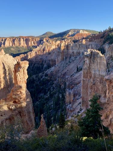 View into Bryce Canyon from the Black Birch Canyon Overlook