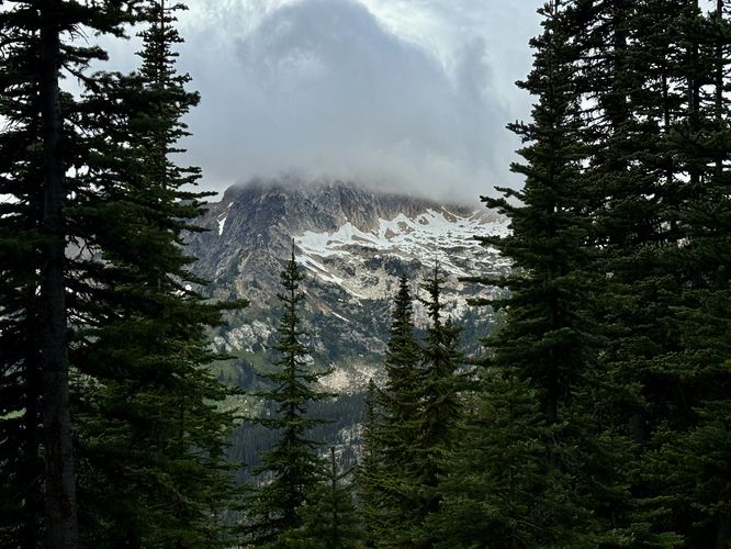 View of the alpine slopes of Cutthroat Peak