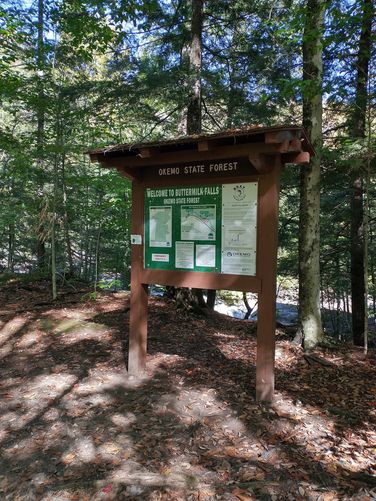 Information kiosk at the Trailhead 