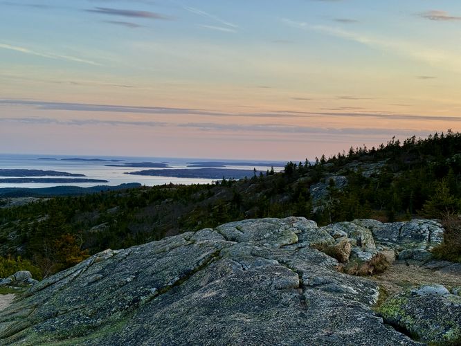 Picture 8 of Cadillac Summit Trail