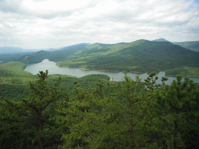 Default image for Carvin Cove and  Hay Rock Hike, a 7.7-mile trail in Daleville, VA (US)