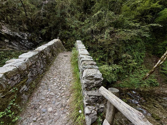 Picture 22 of Cascata di Tobi