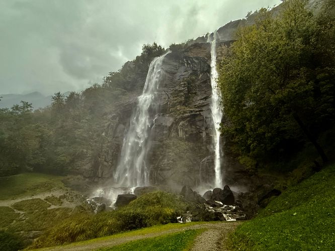 Picture 7 of Cascate dell Acquafraggia