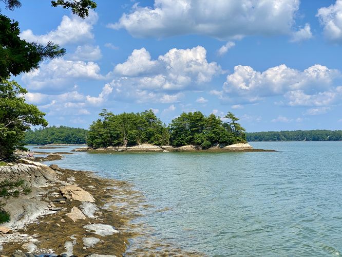 Default image for Casco Bay - Ledge Loop Trail, a 0.9-mile trail in Freeport, ME (US)