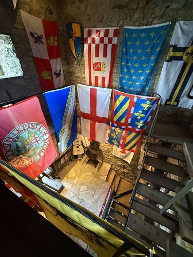 Picture 33 of Castle of Vezio