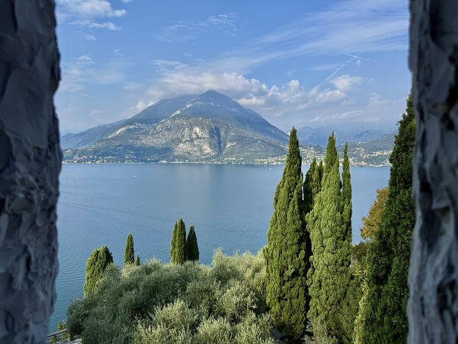 Picture 34 of Castle of Vezio