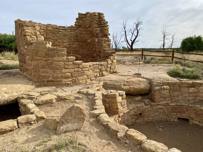 Cedar Tree Tower - ancient Puebloan kiva and tower (1000 CE - 1200 CE)
