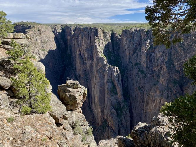  View into the Black Canyon from the trail