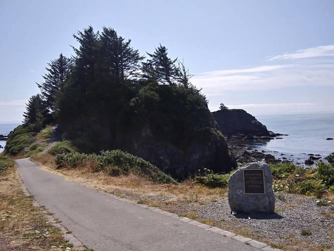 Picture 4 of Chetco Point Trail