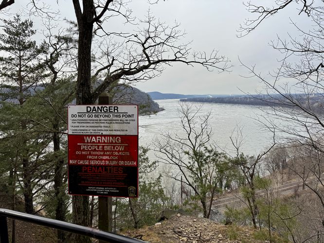 Initial view at Chickies Rock Overlook - danger, cliffs