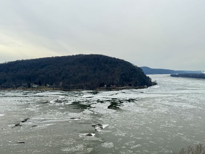 Picture 10 of Chickies Rock Overlook Trail
