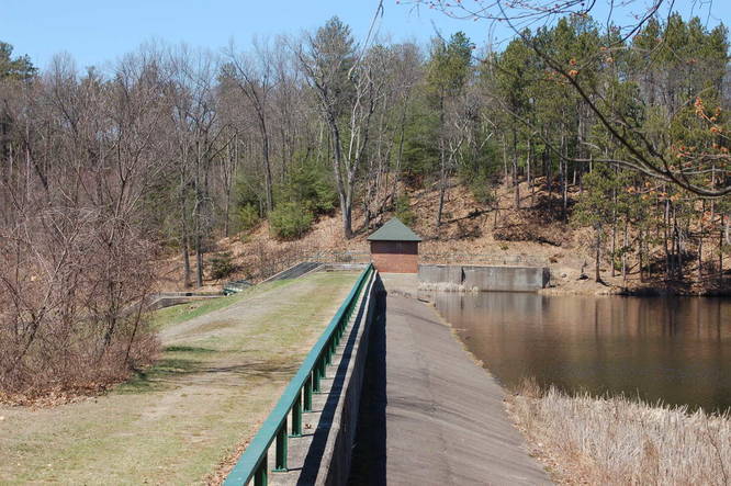 Picture 3 of Chicopee Memorial State Park