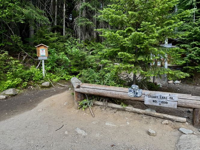 Colchuck Lake Hike - Colchuck Lake Hike album