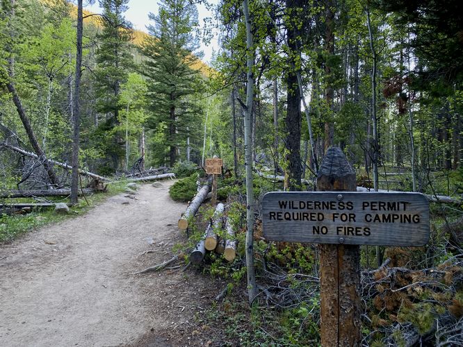 Wilderness permit required for camping trail sign