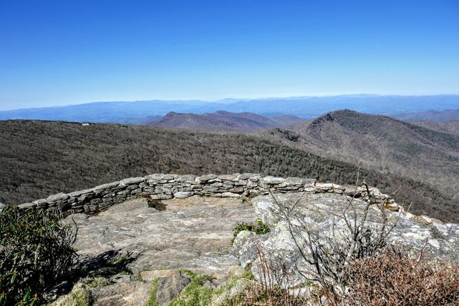 Picture 12 of Craggy Pinnacle Hike 042719