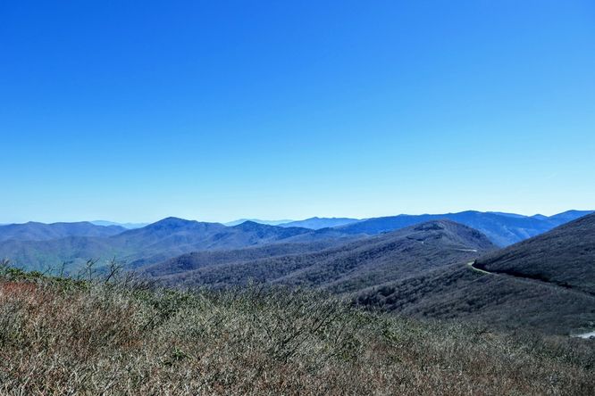 Picture 16 of Craggy Pinnacle Hike 042719