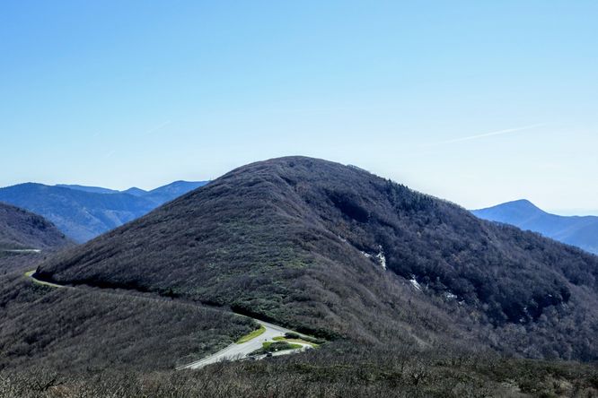 Picture 19 of Craggy Pinnacle Hike 042719