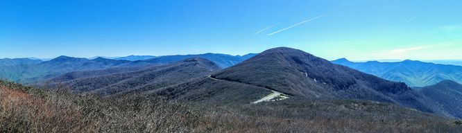 Picture 6 of Craggy Pinnacle Hike 042719