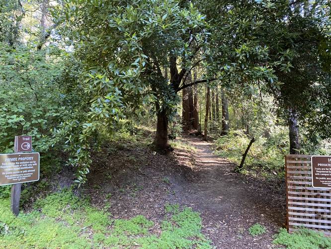 Trailhead located on northwest corner of loop road