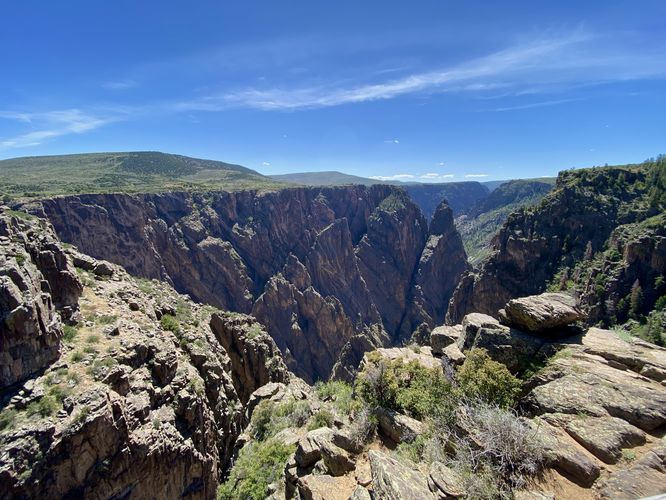 View into the Black Canyon’s jagged cliffs near the Cross Fissures View