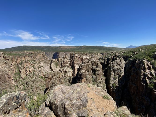 View into Black Canyon’s rugged cliffs from the Cross Fissures View