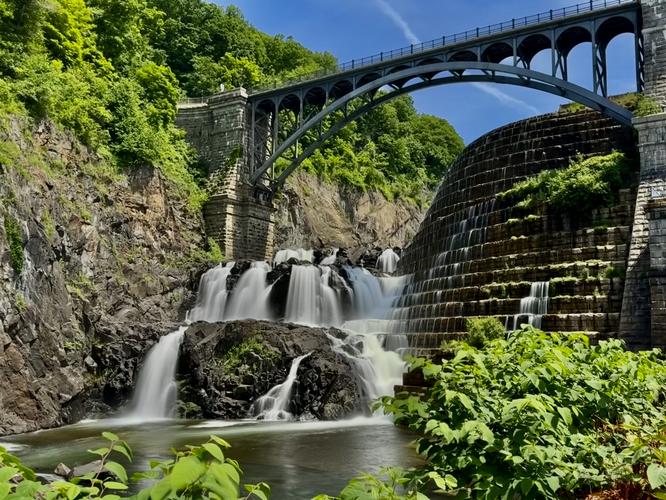 Default image for Croton Gorge Waterfall Loop, a 0.8-mile trail in Croton-on-Hudson, New York (US)