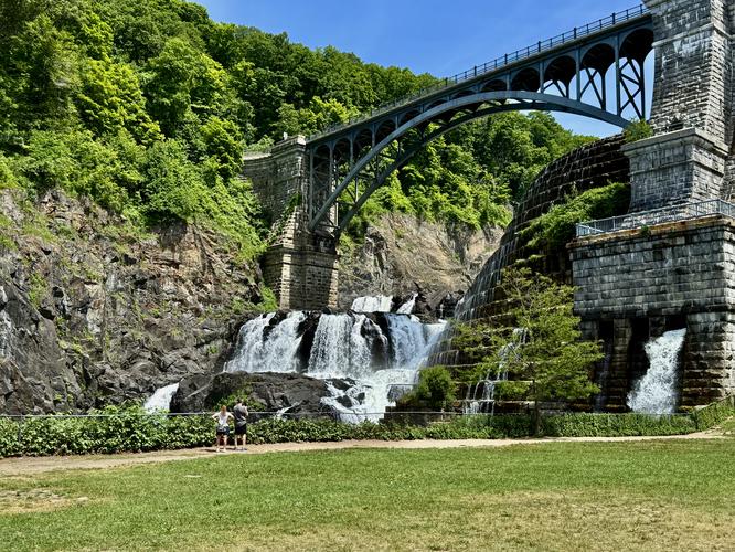 Picture 5 of Croton Gorge Waterfall Loop
