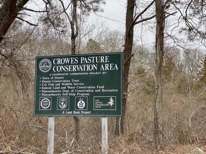 Crowes Pasture Conservation Area sign