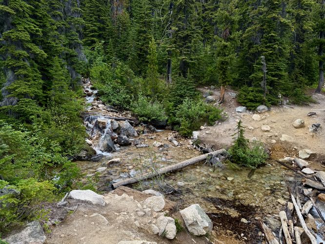 Tumbling cascades next to the 1st creek crossing
