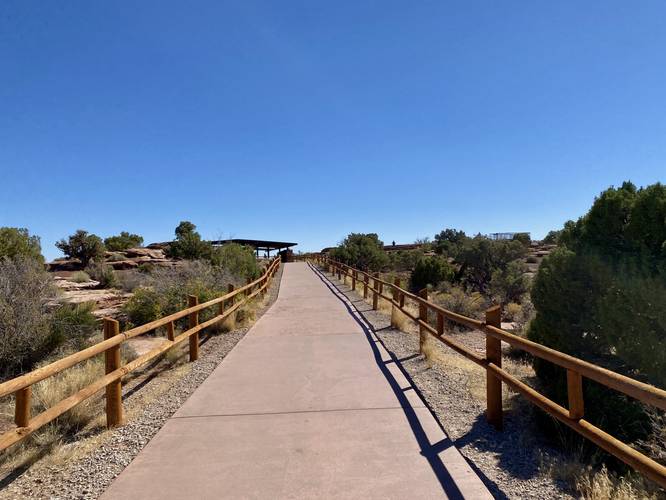 Universal access pathway leads to Dead Horse Point