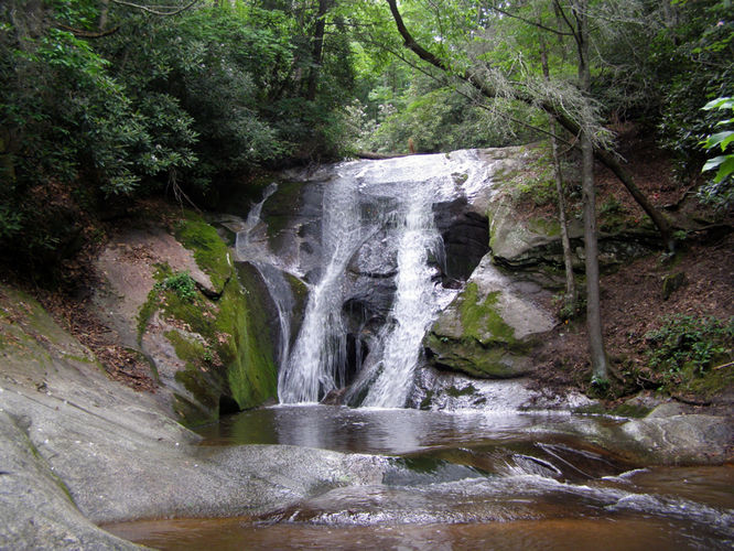 Default image for Devil's Garden Overlook & Window Falls Hike, a 12.7-mile trail in Joynes, NC (US)