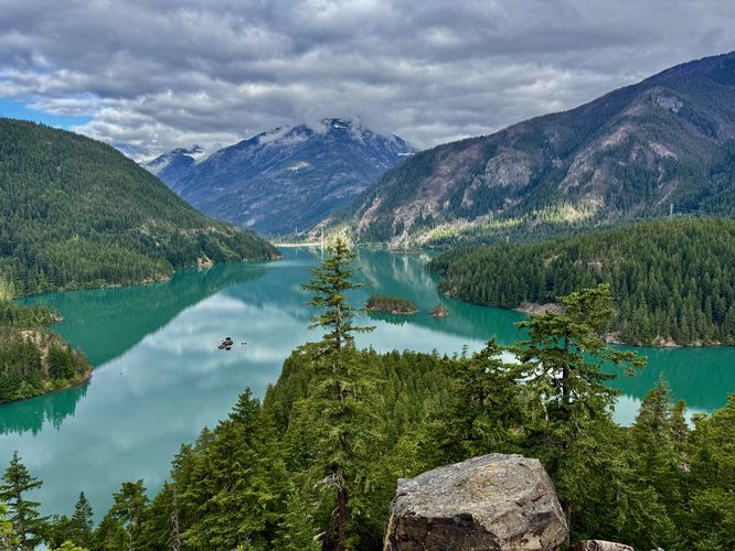 Default image for Diablo Lake Overlook, a 0.2-mile trail in Diablo, WA (US)