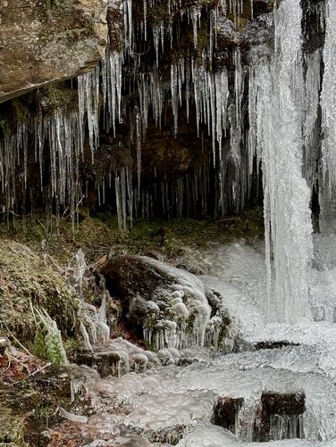 Ice formations under Dry Run Falls