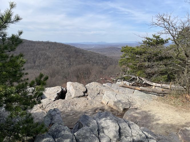 Raven Rocks via Appalachian Trail