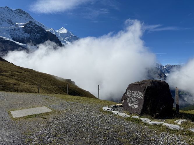 Picture 12 of Eiger Trail Hike