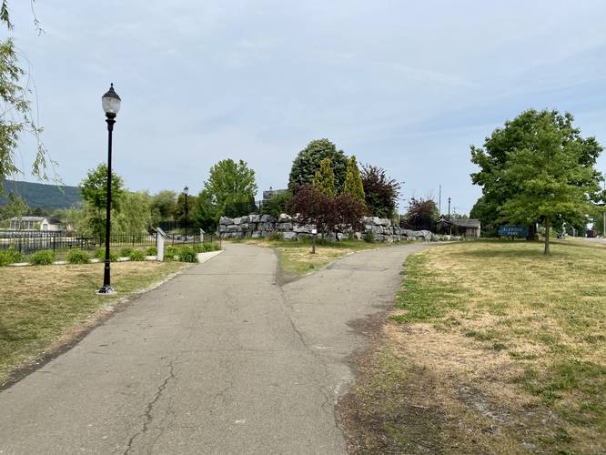 Paved / Universally Accessible trail at Eldridge Park