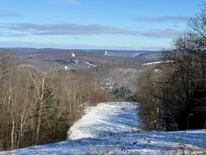 Default image for Elk Run Overlook Loop, a 3.3-mile trail in Marshlands, PA (US)