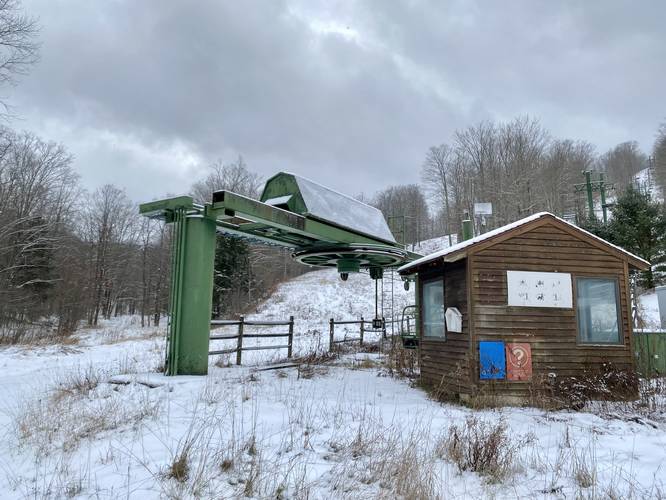 Old abandoned ski lift
